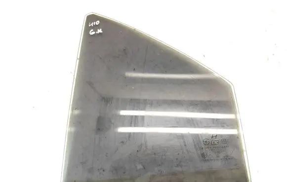 Rear vent window glass