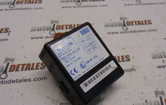 Toyota Corolla Verso AR10 Door control unit/module 897410F010