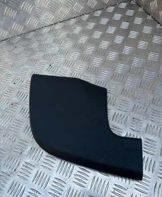 Seat Altea XL Dashboard lower bottom trim panel 5P1857947E