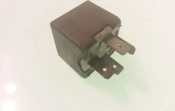 Volkswagen Sharan Other relay 3B0911251 185