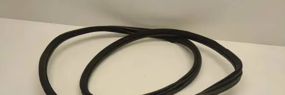 Citroen DS5 Rear door rubber seal (on body) 