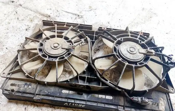 Toyota Corolla Verso AR10 Radiator cooling fan shroud 