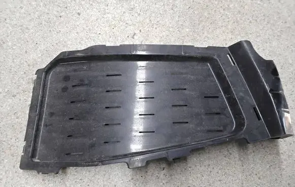 BMW 7 G11 G12 Front bumper lower grill 8076416
