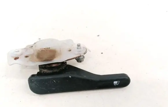 Nissan Almera Tino Fuel tank opening switch 