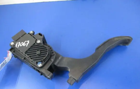 Seat Cordoba (6L) Accelerator throttle pedal 6Q1721503F