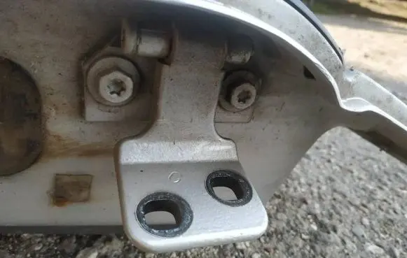 Renault Espace III Rear door lower hinge