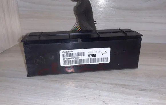 Chevrolet Cruze Air conditioning/heating control unit 13505750