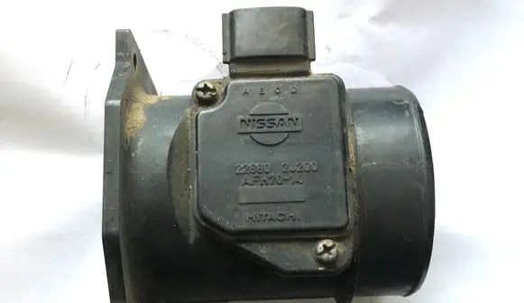 Nissan Primera Mass air flow meter 226802J200