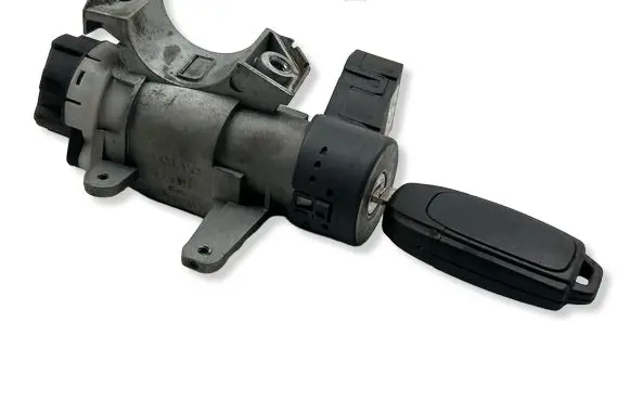 Volvo XC90 Ignition lock 8626324