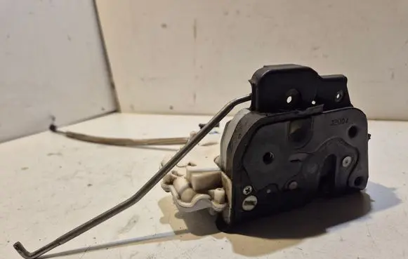 Audi A6 S6 C6 4F Front door lock 4E1837016