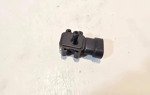 Opel Vivaro Air pressure sensor 7700111957 09364119D H105867