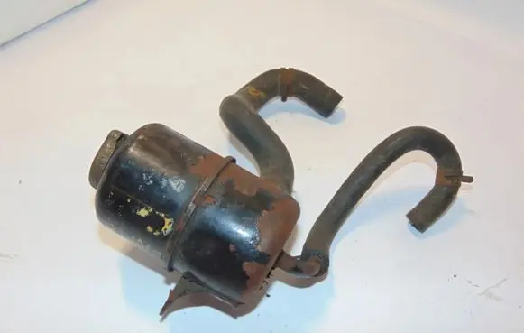 Mitsubishi Colt Power steering fluid tank/reservoir MR131449