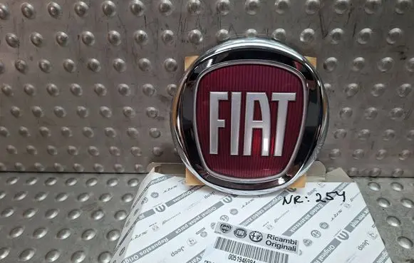 Fiat Qubo Manufacturer badge logo/emblem S26336259 51946994
