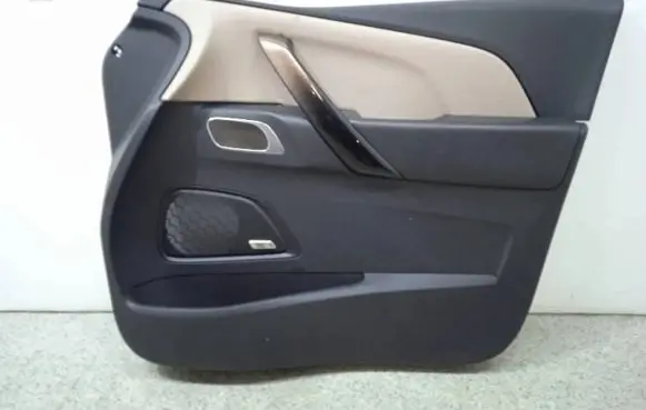 Citroen C4 II Picasso Front door card panel trim