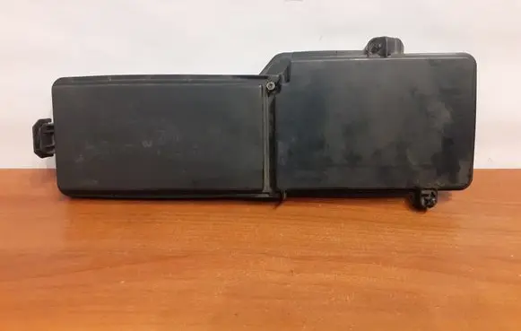 Mercedes-Benz CLK A208 C208 Fuse box cover 10257 2085450003