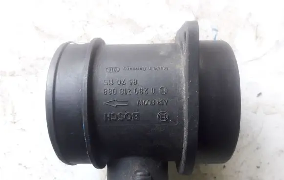 Volvo V70 Mass air flow meter 0280218088