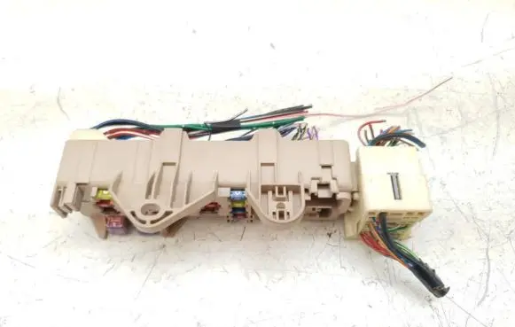 Mazda 626 Fuse box set 0E09-0551
