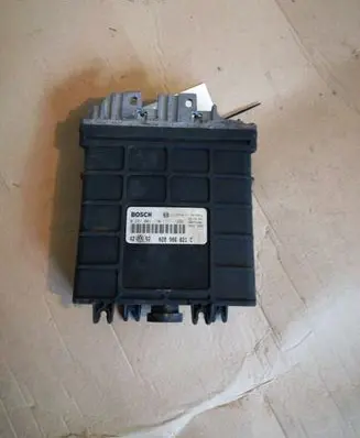 Volkswagen Golf III Engine control unit/module 0281001170