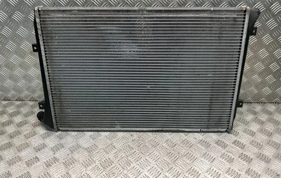 Volkswagen Golf V Coolant radiator 2002112