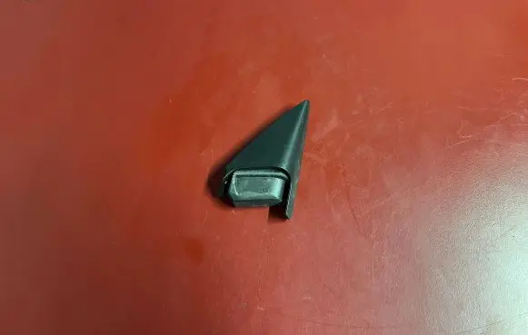 BMW 6 F06 Gran coupe Front door glass trim molding 7217490