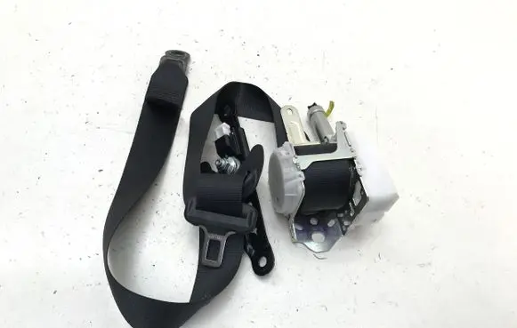 Lexus LBX Front seatbelt 7X4150P 0194161