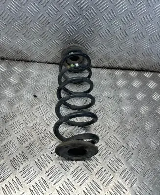Volkswagen Touran II Rear coil spring