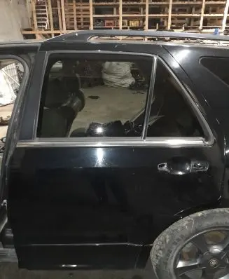 Cadillac SRX Rear door NOCODE