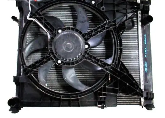 Nissan NV200 Radiator set 