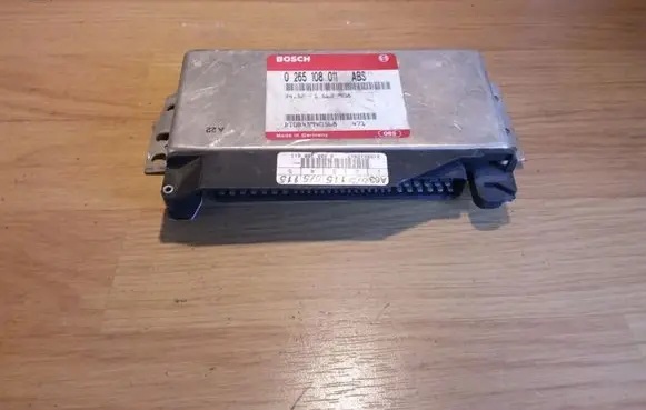 BMW 7 E38 ABS control unit/module 0265108011