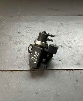 BMW 3 E46 Turbo solenoid valve 72279600