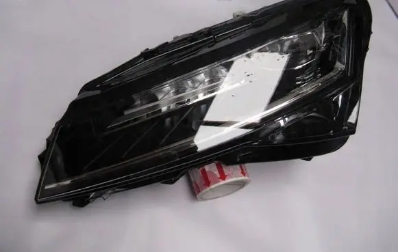 Skoda Superb B8 (3V) Headlight/headlamp 3V1941015G