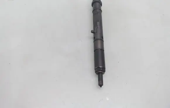 Skoda Superb B5 (3U) Fuel injector 059130201F