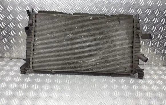 Ford Focus Radiator set 3M5H8005TL