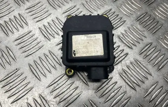 Audi A6 S6 C5 4B Air flap motor/actuator 0132801125 4B1820511D