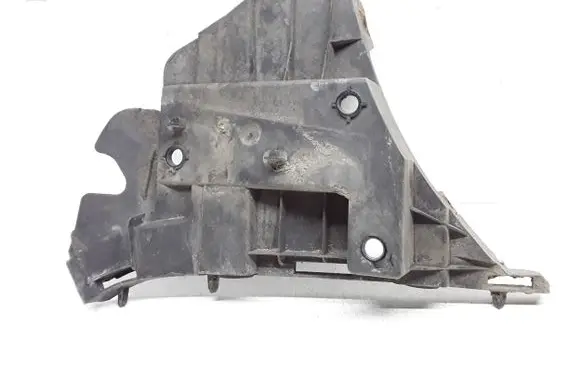Volvo V70 Front bumper mounting bracket 31265344