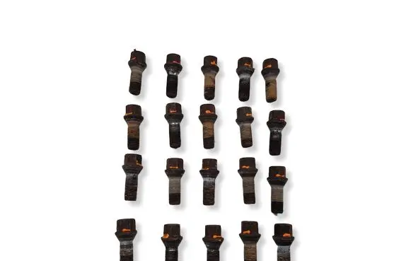 Volkswagen Golf VI Nuts/bolts 