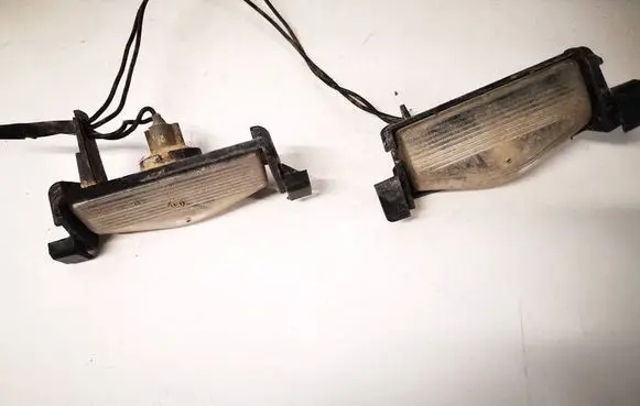 Mazda 3 I Number plate light P3664