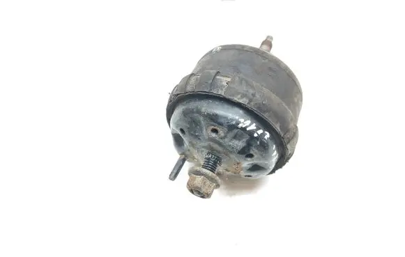 Jeep Wrangler Engine mount bracket