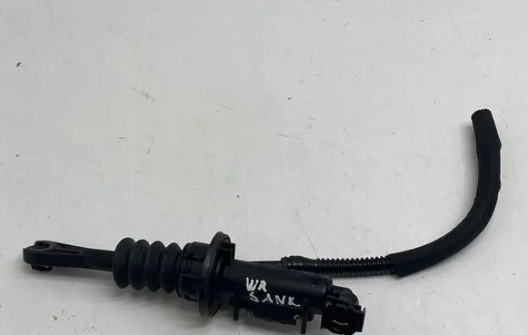 Jeep Wrangler Clutch master cylinder 04581905AB