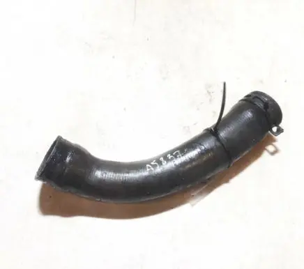 Volkswagen Polo III 6N 6N2 6NF Engine coolant pipe/hose