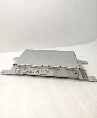 BMW 5 E60 E61 Aerial antenna amplifier 6953044 020641