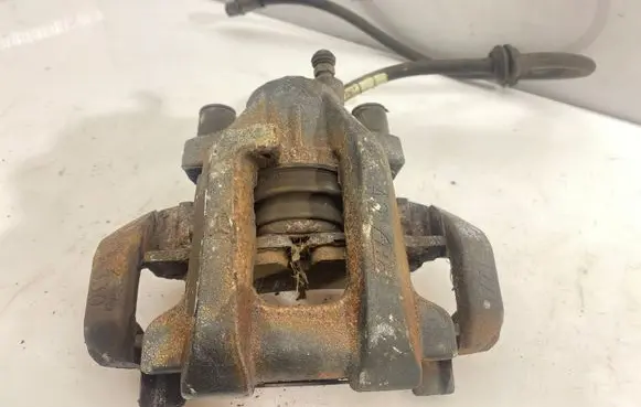 Mercedes-Benz GL X164 Rear brake caliper