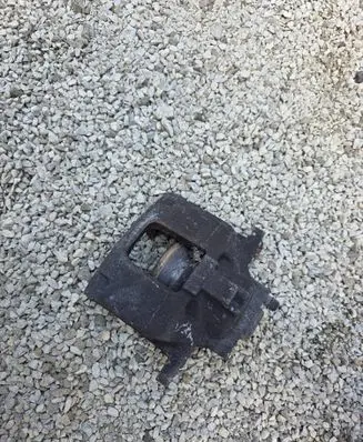Jeep Grand Cherokee Front brake caliper 16018401