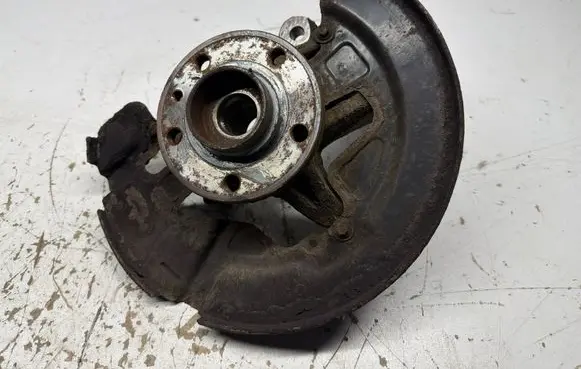 Volvo XC70 Front wheel hub spindle knuckle 