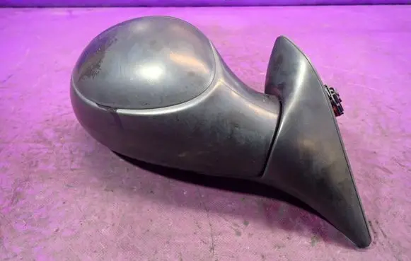 Citroen Xsara Picasso Front door electric wing mirror