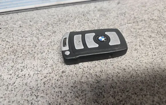 BMW 7 E65 E66 Ignition key/card 6918025 868MHZ