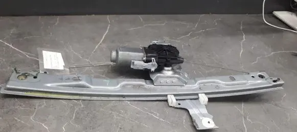 Peugeot 207 Front window lifting mechanism without motor