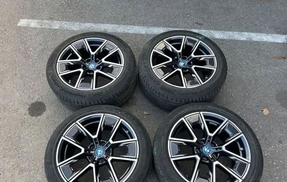 R18 alloy rim