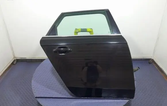 Audi A4 S4 B8 8K Rear door