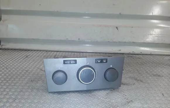 Opel Astra H Climate control unit 13122963